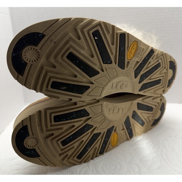 UGG Fluff Punk Womens Ankle Boots Chestnut Suede Toscana Sheepskin Size 8 - Picture 8 of 12